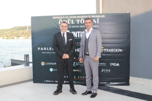 Gallery 4- Business world came together in the 5th foundation year of INTISAD association